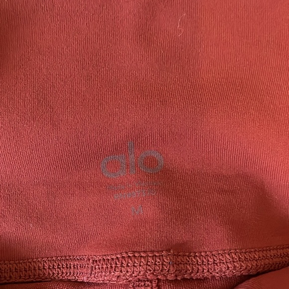 ALO Yoga Red Leggings - Picture 3 of 6